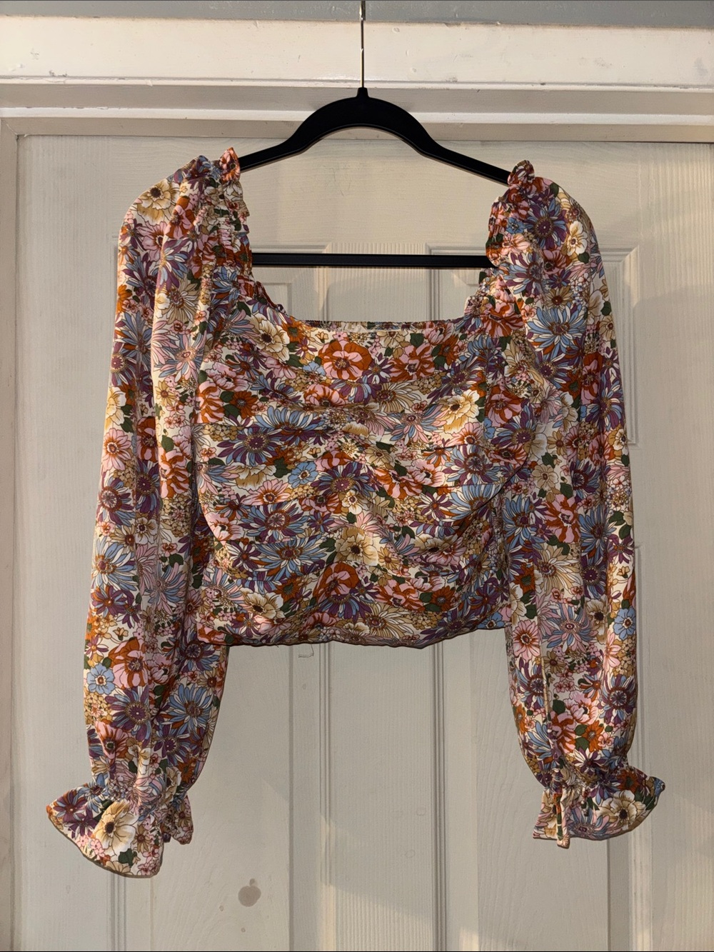 Entro Square-Neck Cropped Ruffled Blouse in Multi Color Floral Long Sleeve Sz M